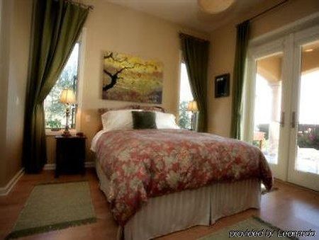 Alta Cresta Orchard & Inn El Paso de Robles Habitación foto